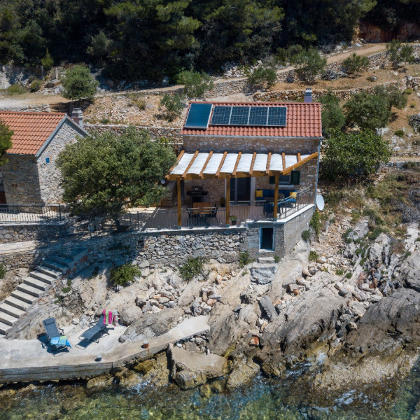 Seaside Cottage Maslina, Seaside Cottage Maslina, Hvar Island, Croatia - A Cottage Right by the Sea Gdinj