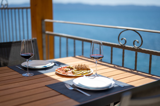 Exterior, Seaside Cottage Maslina, Hvar Island, Croatia - A Cottage Right by the Sea Gdinj