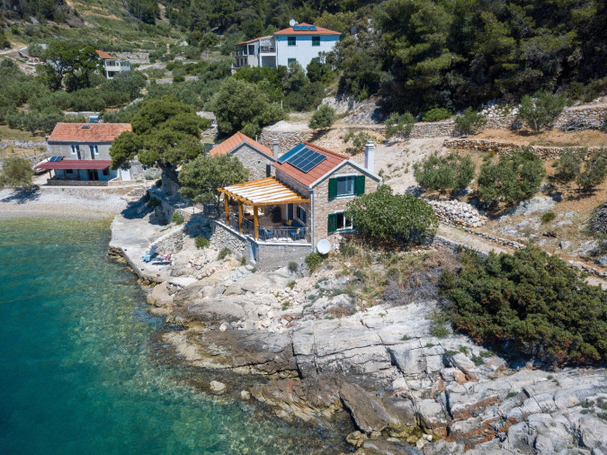 Exterior, Seaside Cottage Maslina, Hvar Island, Croatia - A Cottage Right by the Sea Gdinj