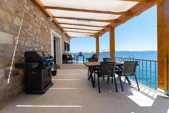 Exterior, Seaside Cottage Maslina, Hvar Island, Croatia - A Cottage Right by the Sea Gdinj