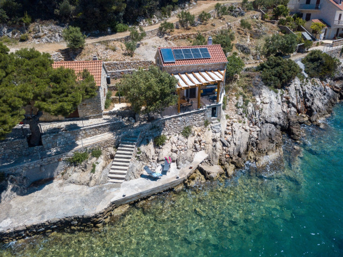 Exterior, Seaside Cottage Maslina, Hvar Island, Croatia - A Cottage Right by the Sea Gdinj